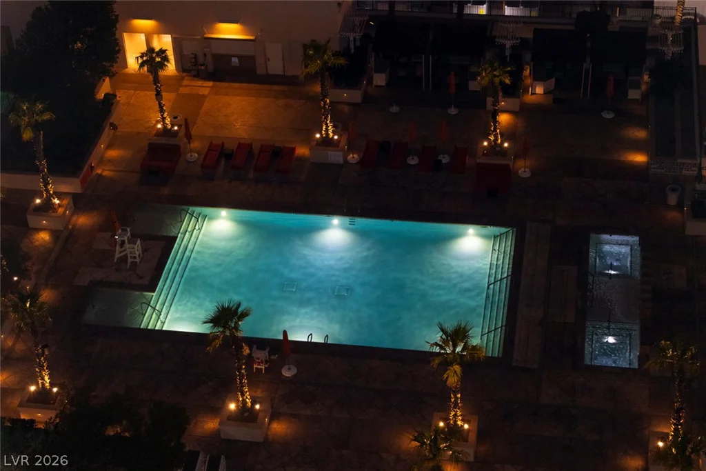 125 Harmon, Las Vegas, NV 89109