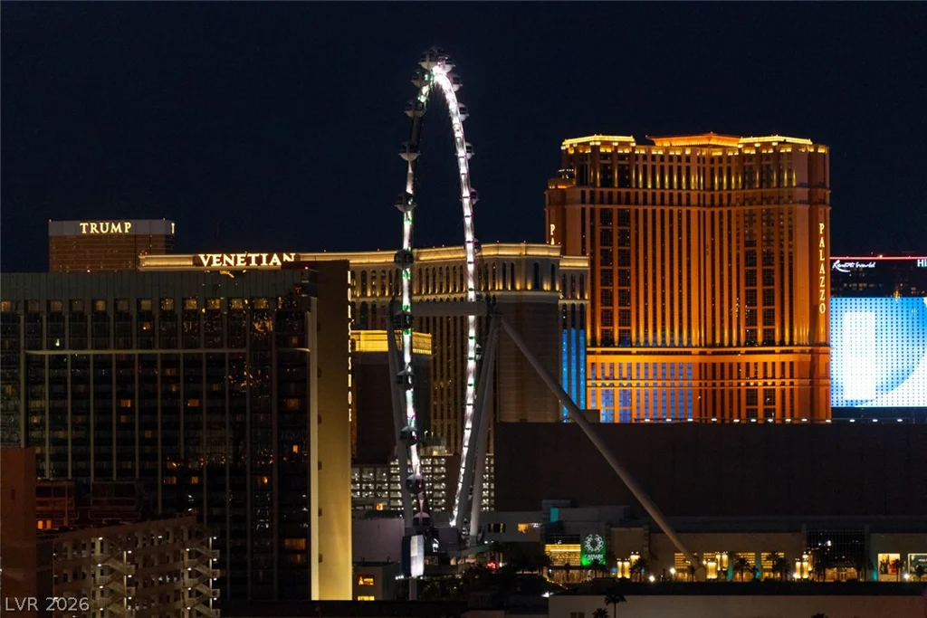 125 Harmon, Las Vegas, NV 89109
