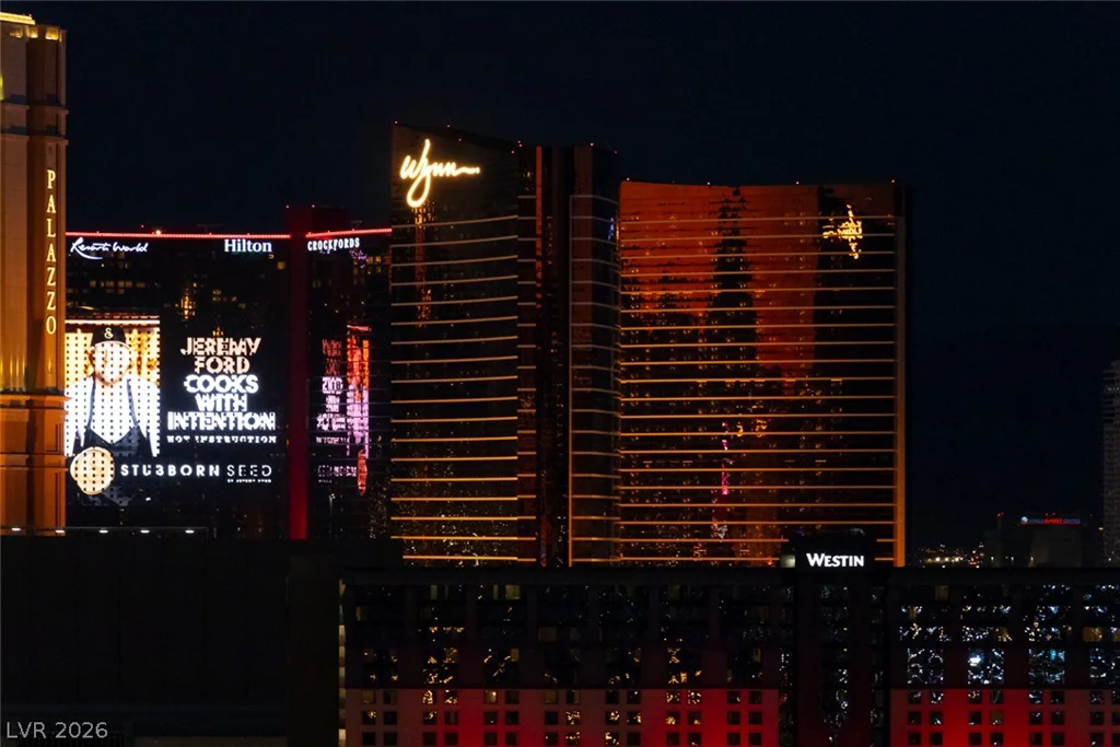 125 Harmon, Las Vegas, NV 89109