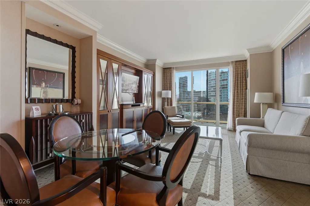 125 Harmon, Las Vegas, NV 89109