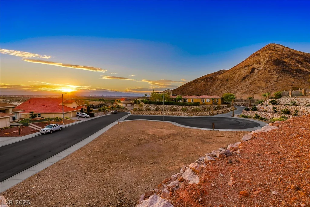 1157 Big Bird, Henderson, NV 89011