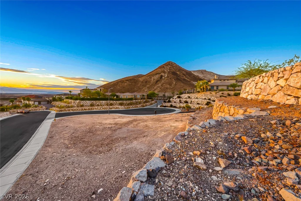 1157 Big Bird, Henderson, NV 89011