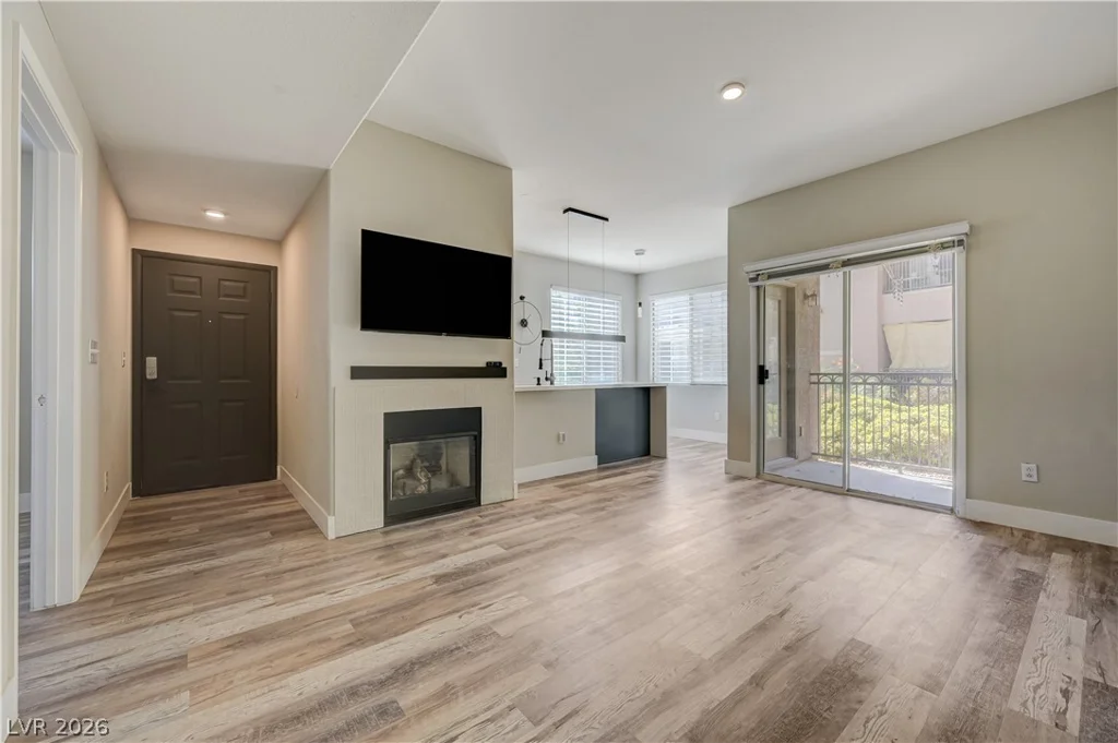 9050 Warm Springs, Las Vegas, NV 89148
