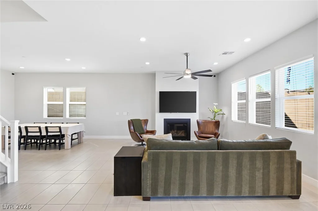 10404 Vista Argento, Las Vegas, NV 89166
