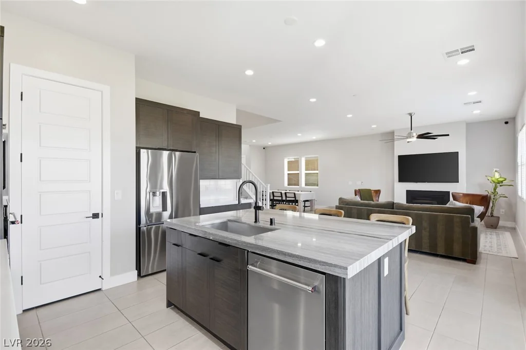 10404 Vista Argento, Las Vegas, NV 89166