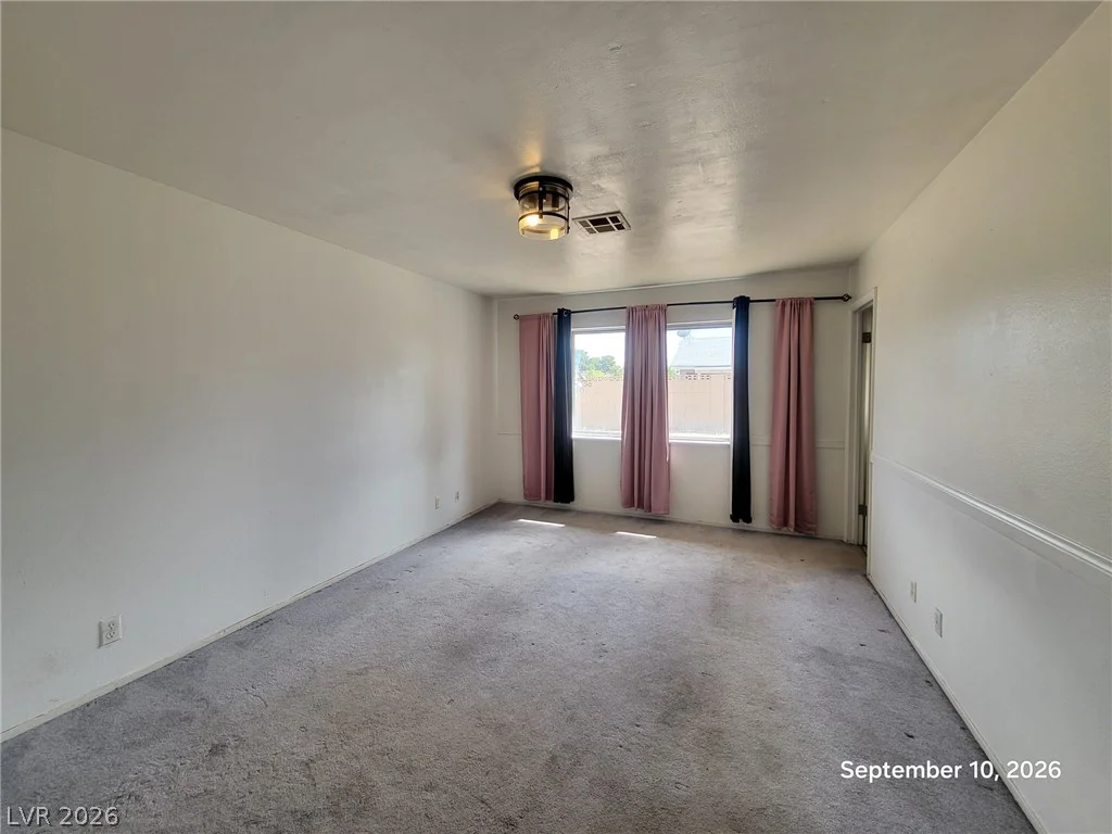 6801 High Bluff, Las Vegas, NV 89108
