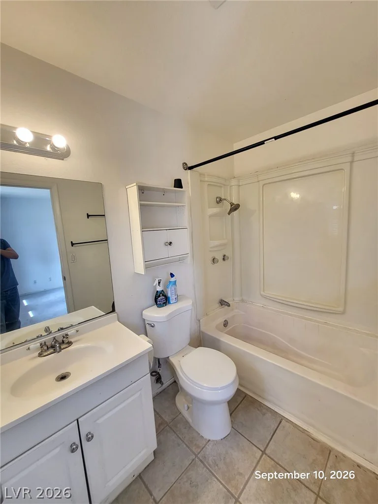 6801 High Bluff, Las Vegas, NV 89108