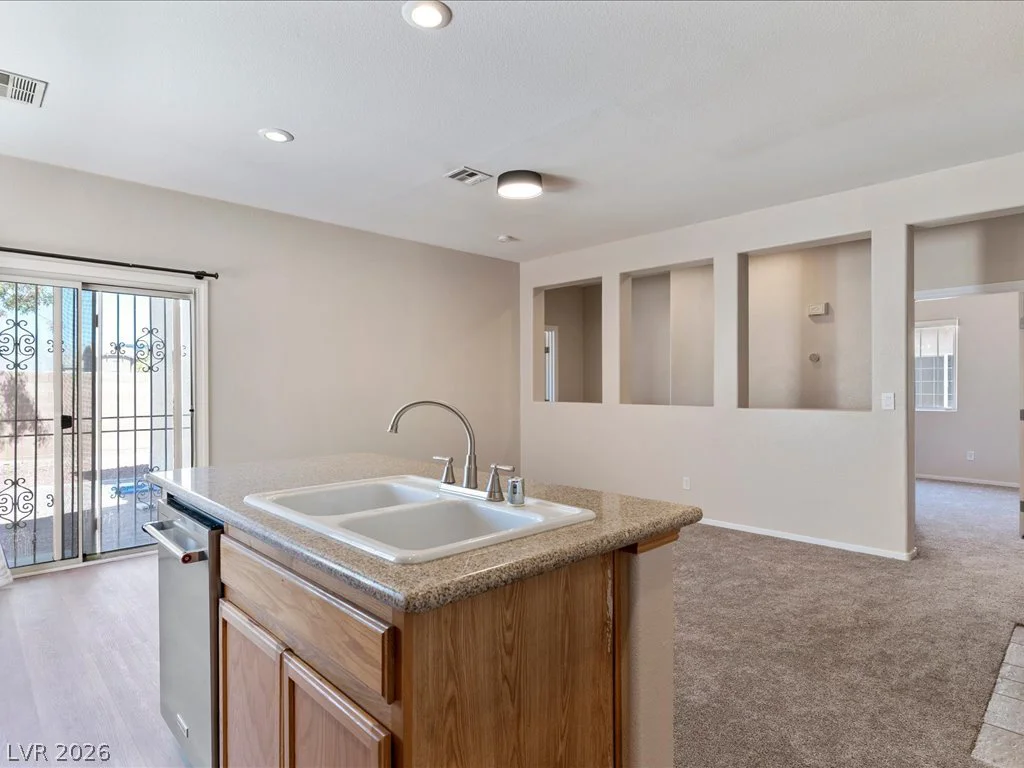 1732 Mizzenmast, North Las Vegas, NV 89032