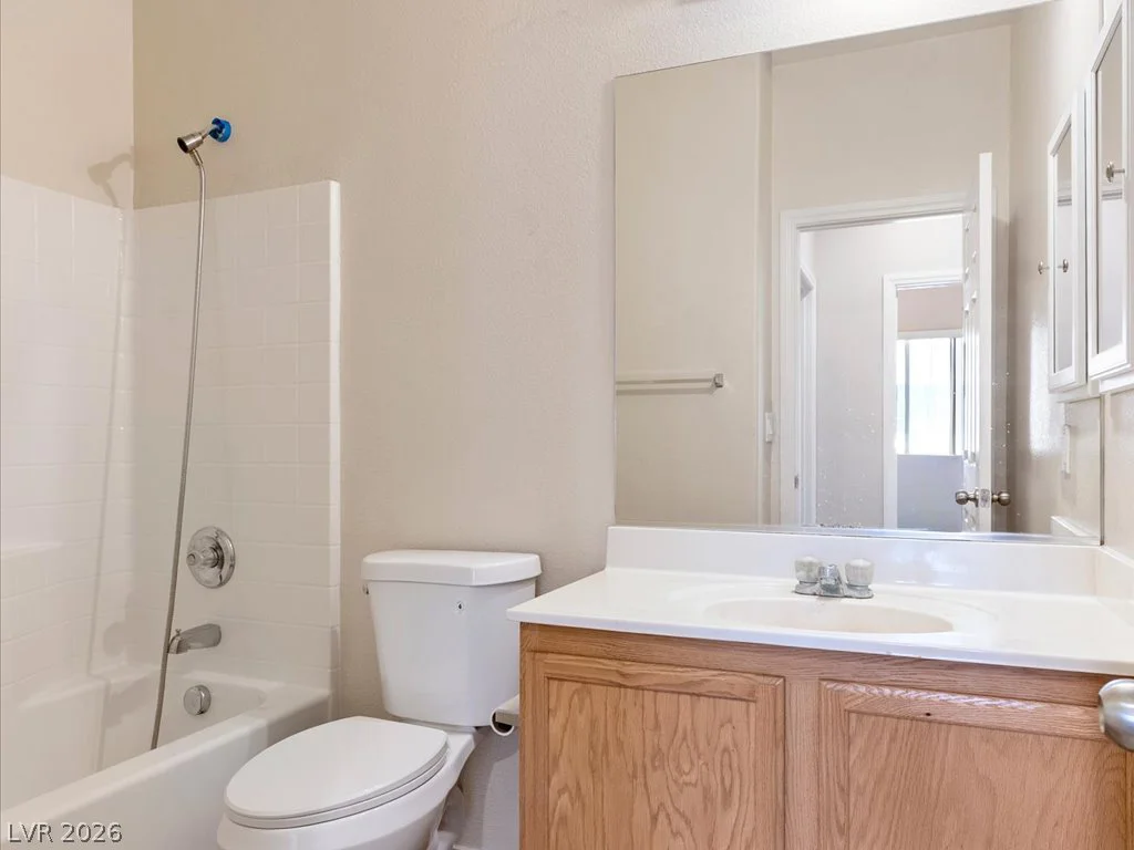1732 Mizzenmast, North Las Vegas, NV 89032