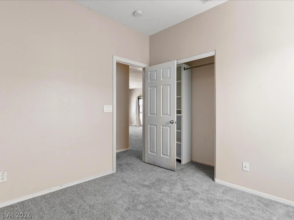 1732 Mizzenmast, North Las Vegas, NV 89032
