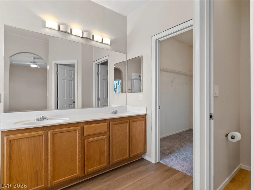 1732 Mizzenmast, North Las Vegas, NV 89032