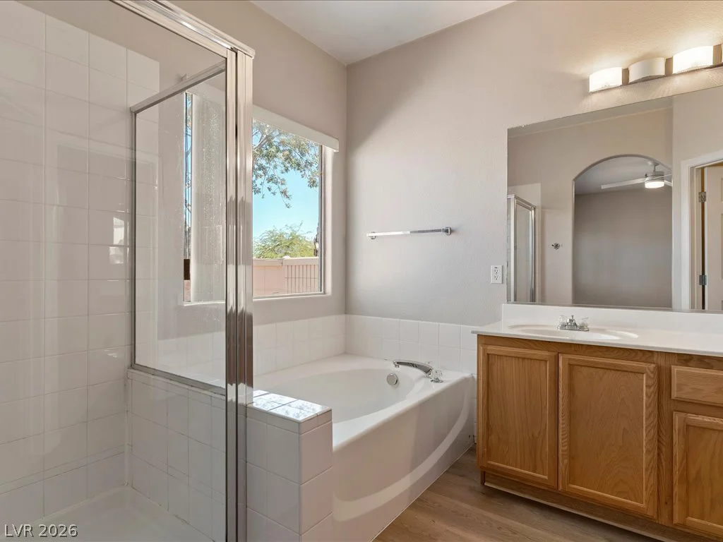 1732 Mizzenmast, North Las Vegas, NV 89032