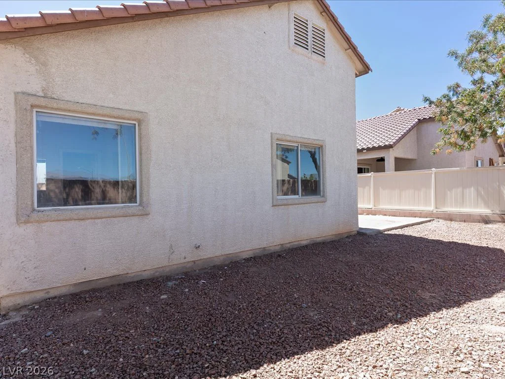 1732 Mizzenmast, North Las Vegas, NV 89032