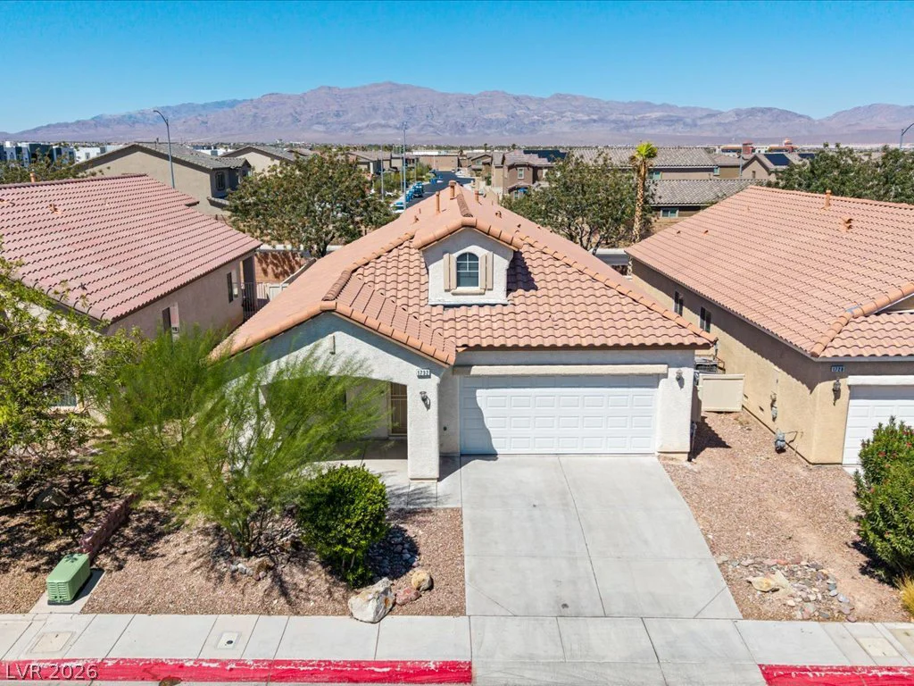1732 Mizzenmast, North Las Vegas, NV 89032