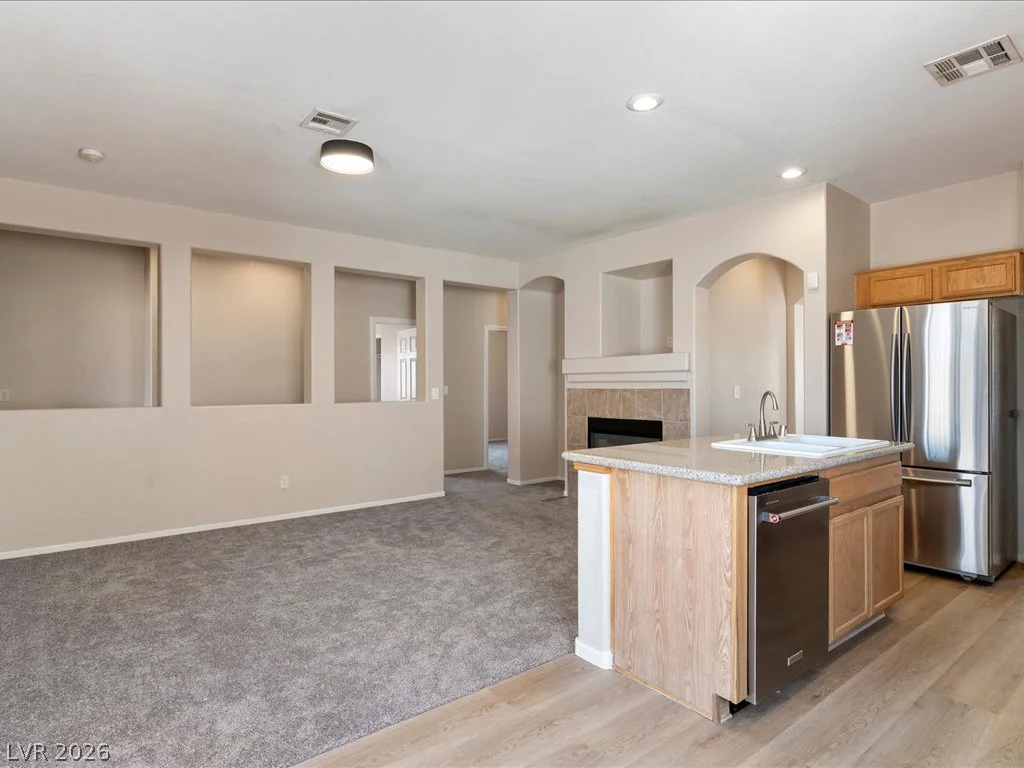 1732 Mizzenmast, North Las Vegas, NV 89032
