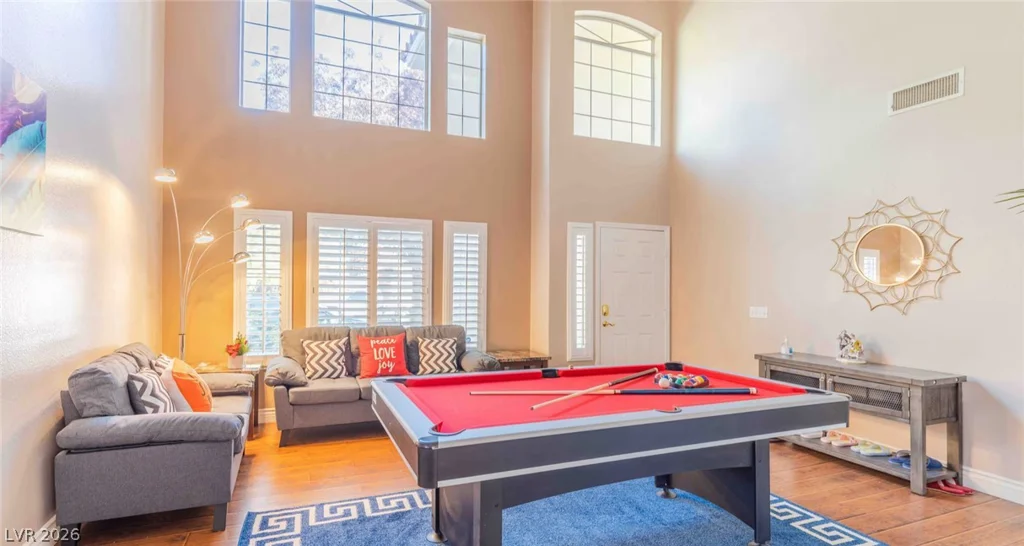 9021 Debonair, Las Vegas, NV 89147