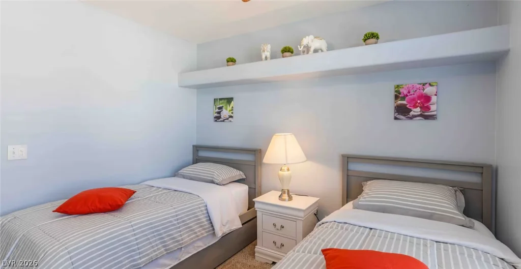 9021 Debonair, Las Vegas, NV 89147