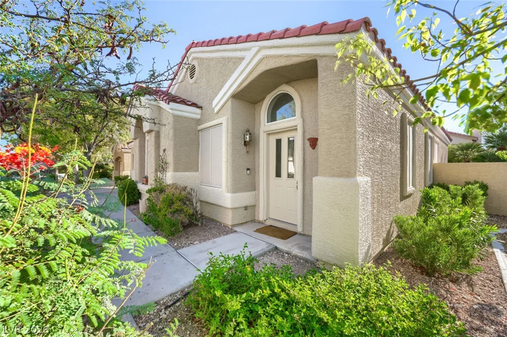 1620 Shadow Dancer, Las Vegas, NV 89128