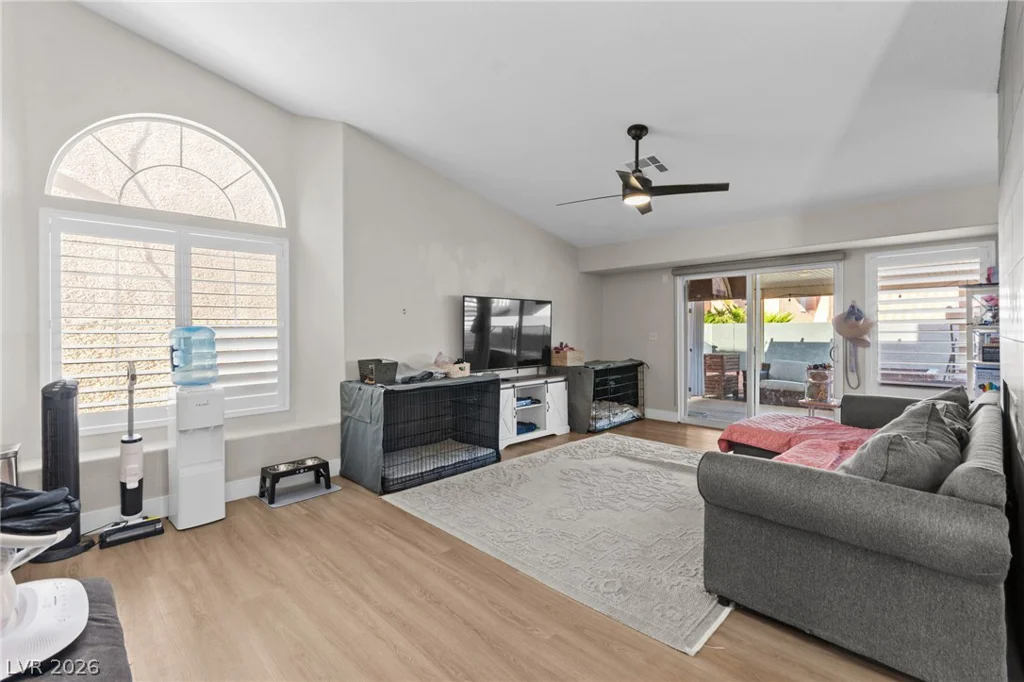 3720 Dorrington, Las Vegas, NV 89129