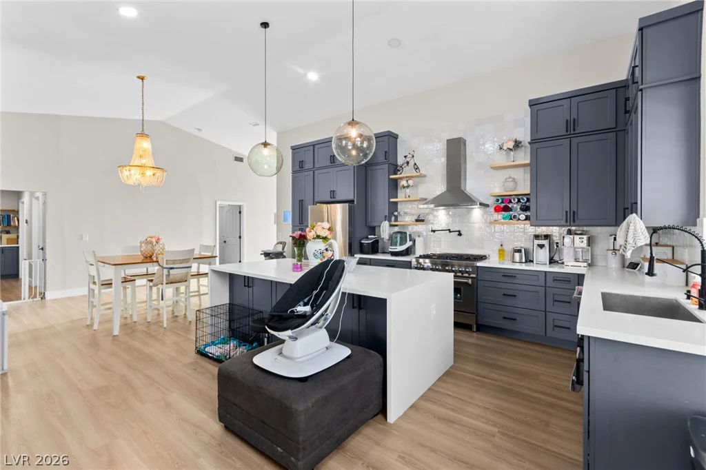 3720 Dorrington, Las Vegas, NV 89129