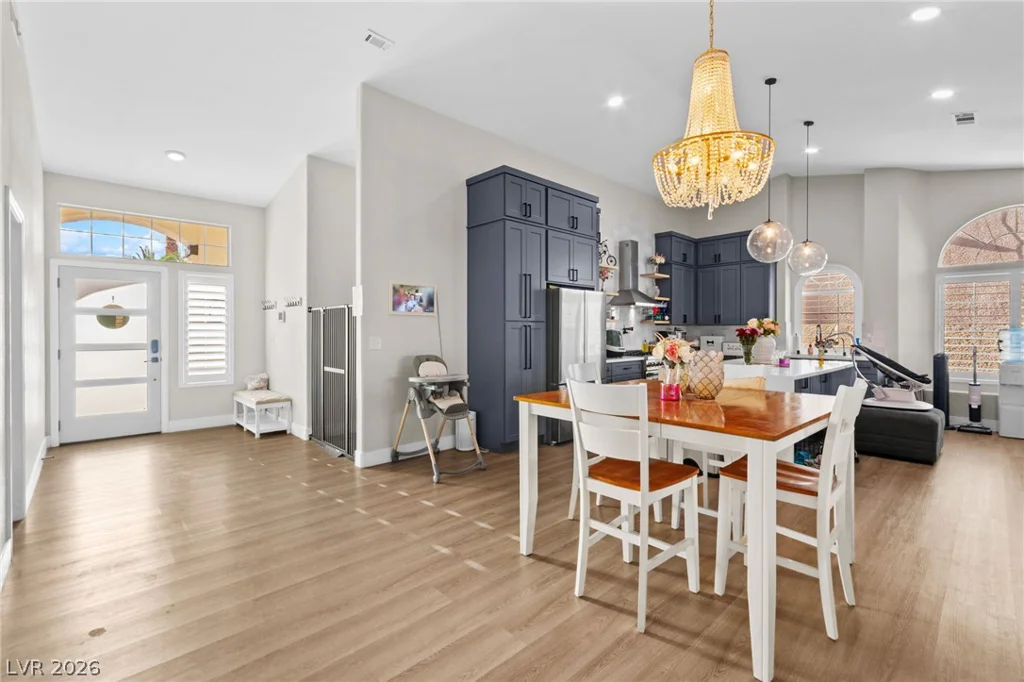 3720 Dorrington, Las Vegas, NV 89129