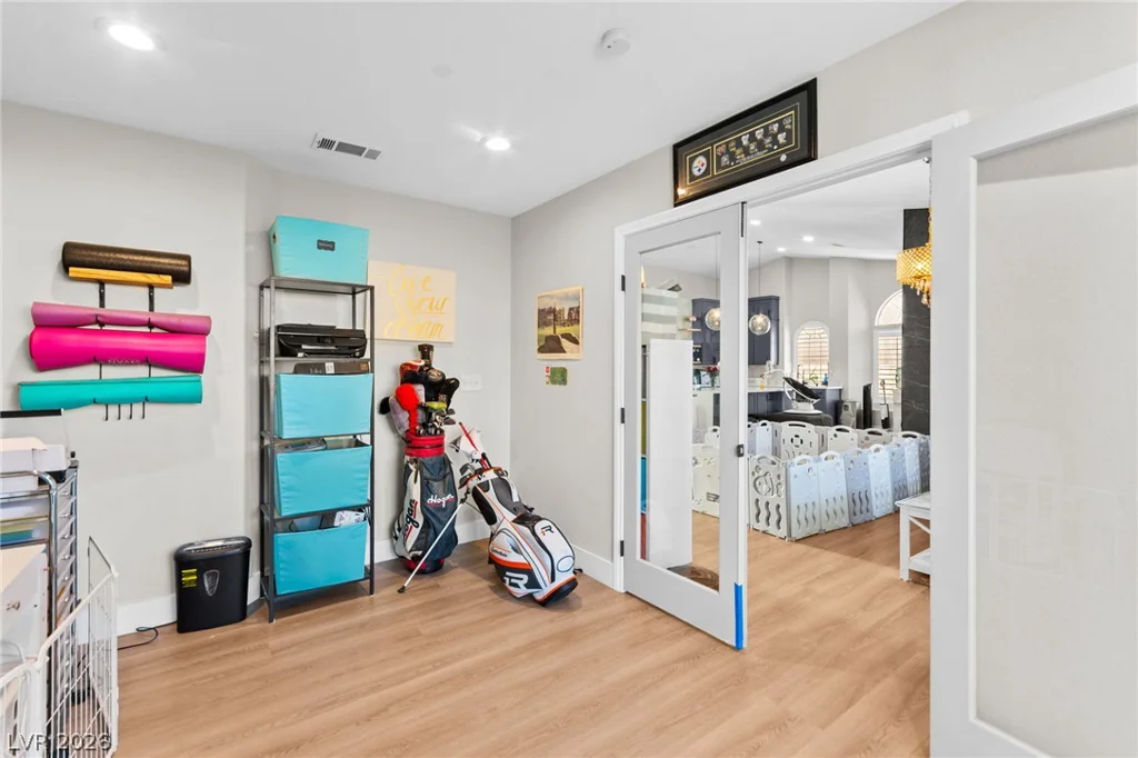 3720 Dorrington, Las Vegas, NV 89129