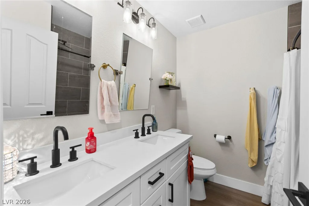 3720 Dorrington, Las Vegas, NV 89129