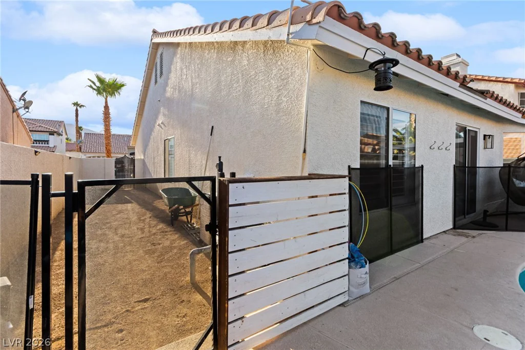 3720 Dorrington, Las Vegas, NV 89129