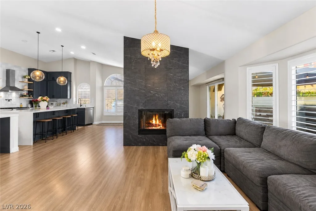 3720 Dorrington, Las Vegas, NV 89129