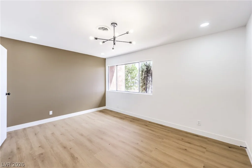 513 Starfire, Las Vegas, NV 89107
