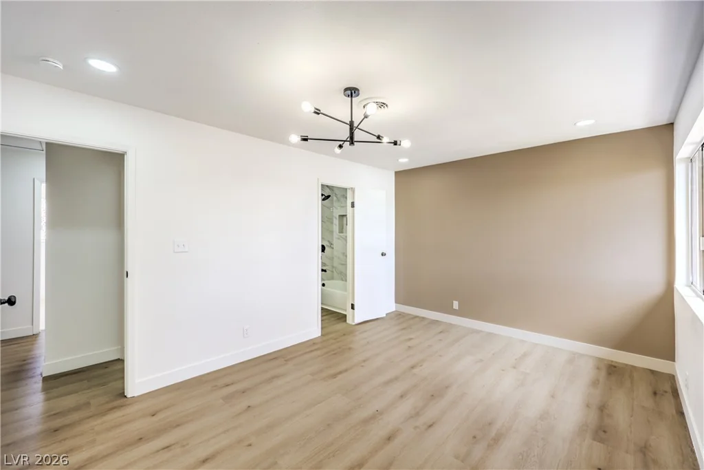 513 Starfire, Las Vegas, NV 89107