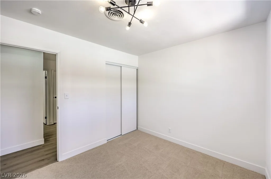 513 Starfire, Las Vegas, NV 89107