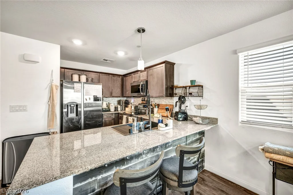 2594 Canary Yellow, North Las Vegas, NV 89086