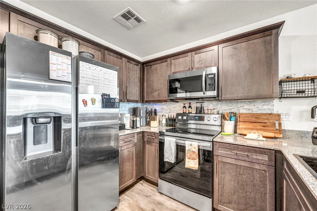 2594 Canary Yellow, North Las Vegas, NV 89086