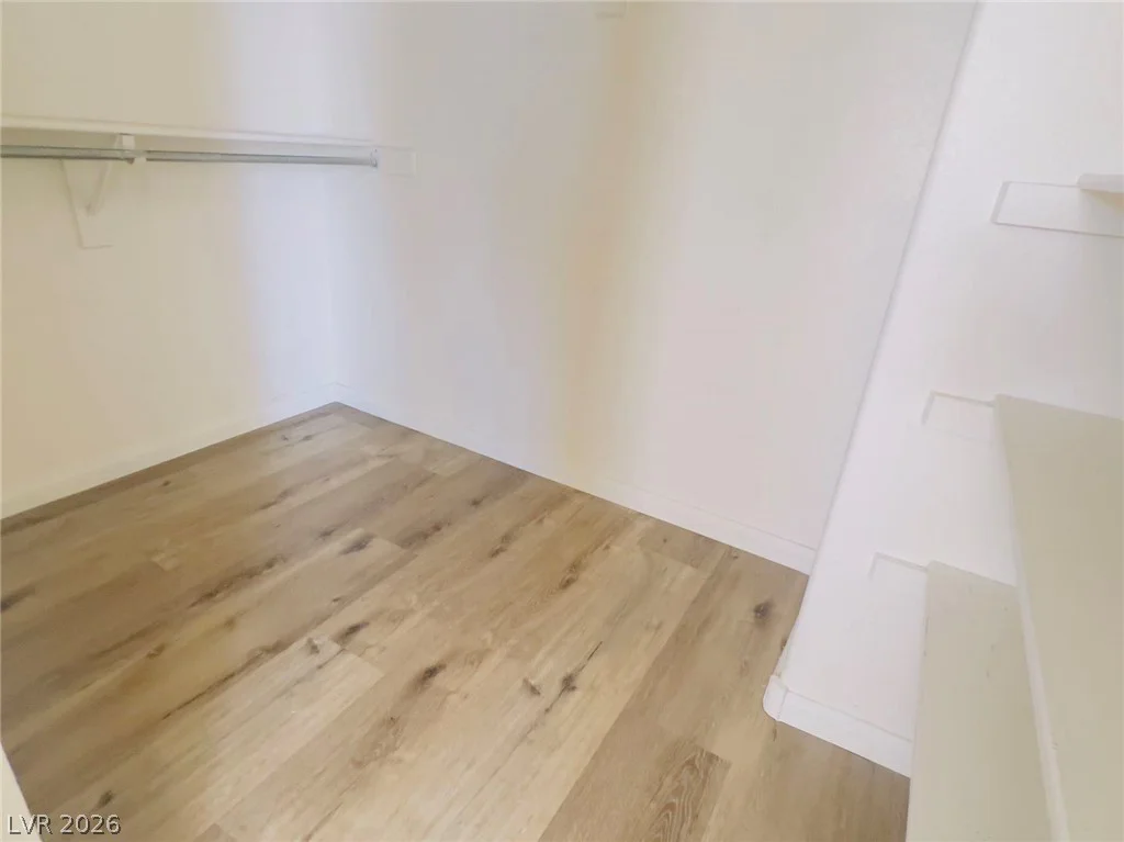 7941 Blue Brook, Las Vegas, NV 89147
