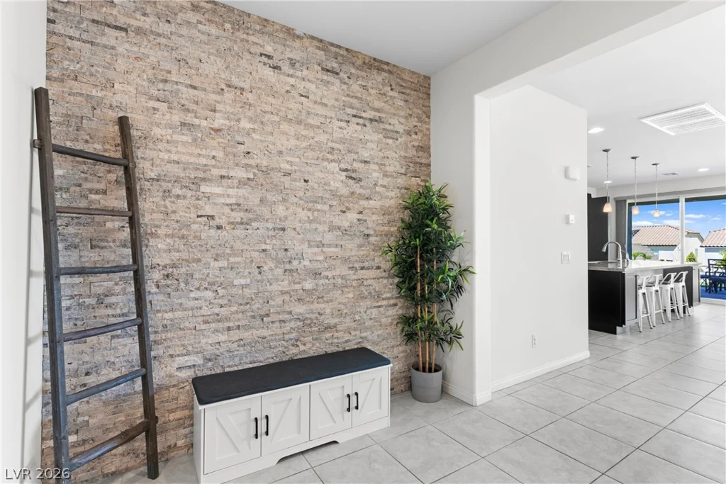 4558 Eagle Nest Peak, Las Vegas, NV 89129