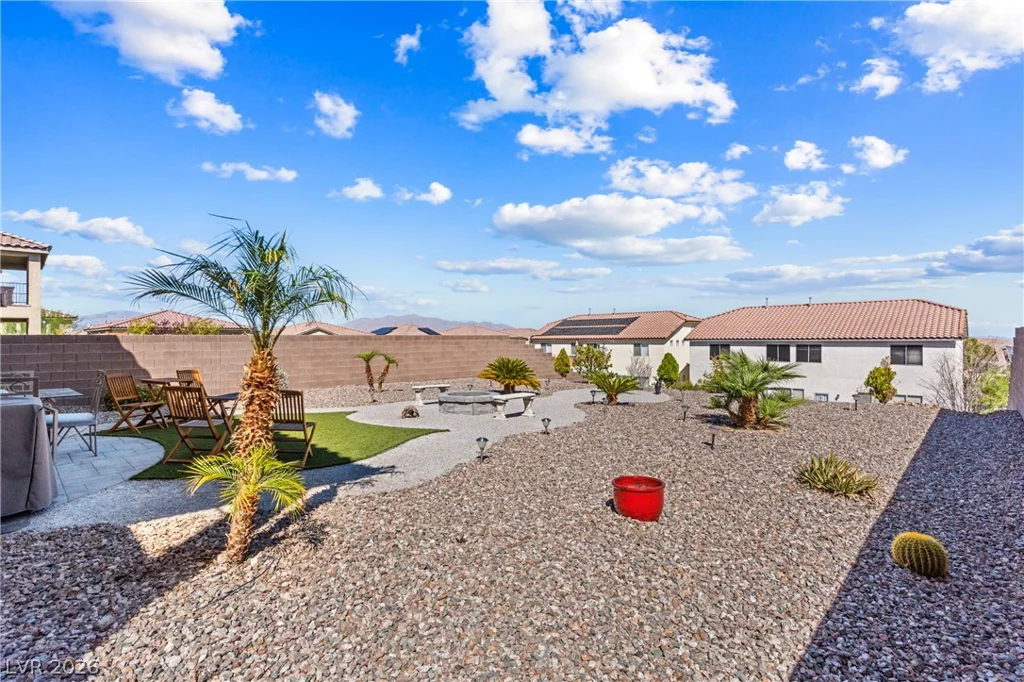 4558 Eagle Nest Peak, Las Vegas, NV 89129