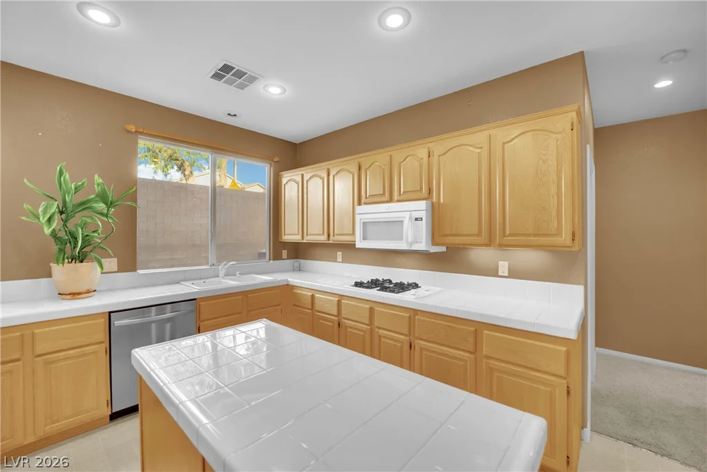 212 Belle Isle, Henderson, NV 89012