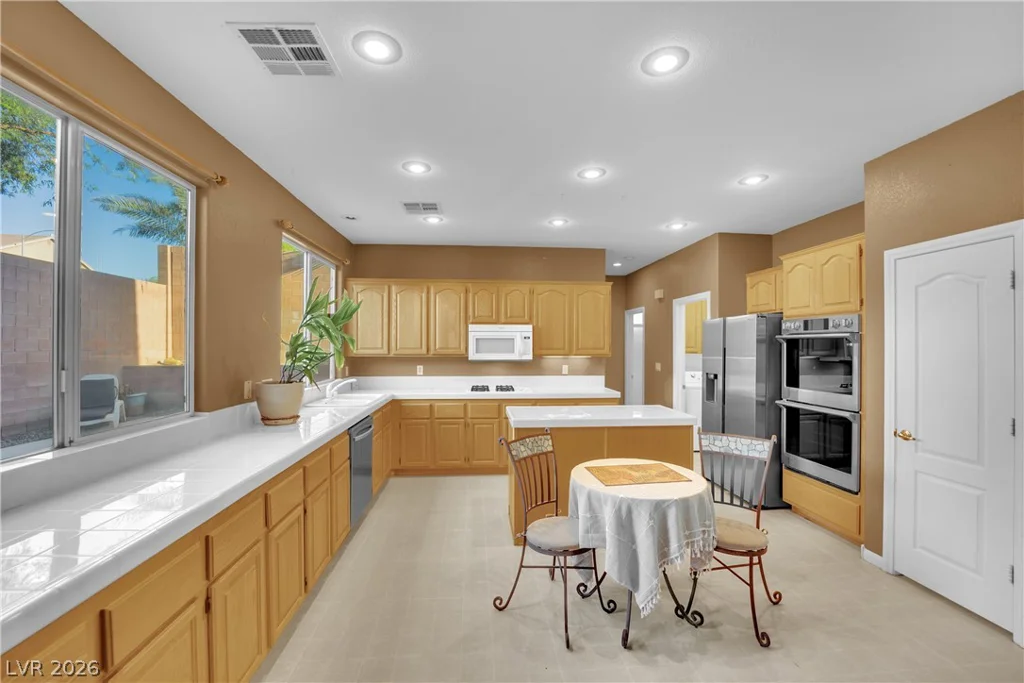212 Belle Isle, Henderson, NV 89012