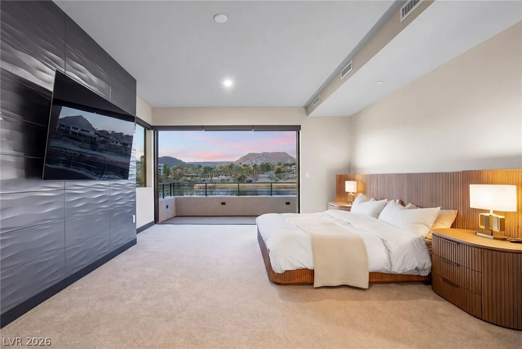 34 Lakefront, Henderson, NV 89011