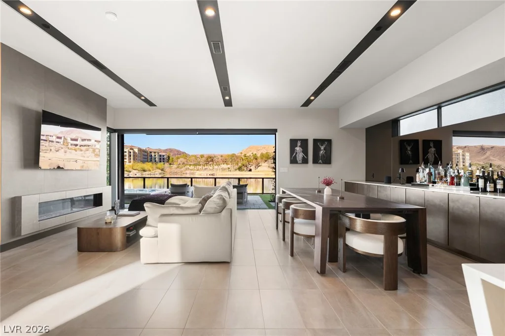 34 Lakefront, Henderson, NV 89011