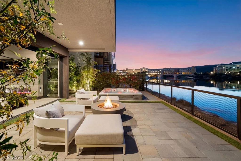 34 Lakefront, Henderson, NV 89011