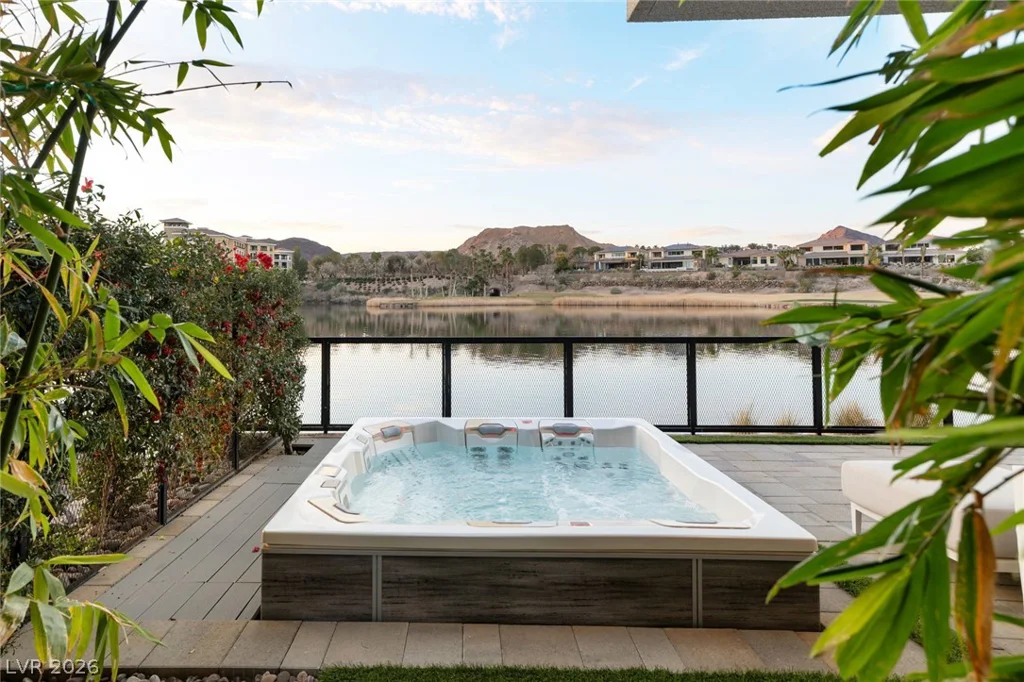 34 Lakefront, Henderson, NV 89011