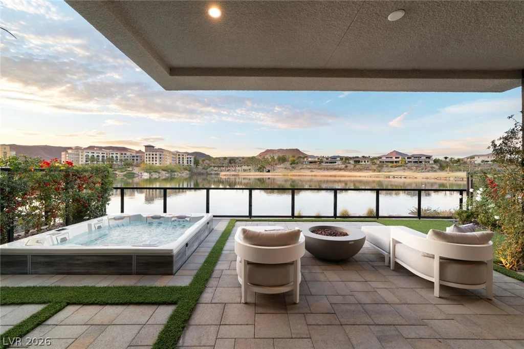 34 Lakefront, Henderson, NV 89011