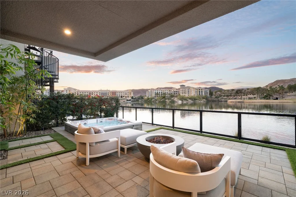 34 Lakefront, Henderson, NV 89011