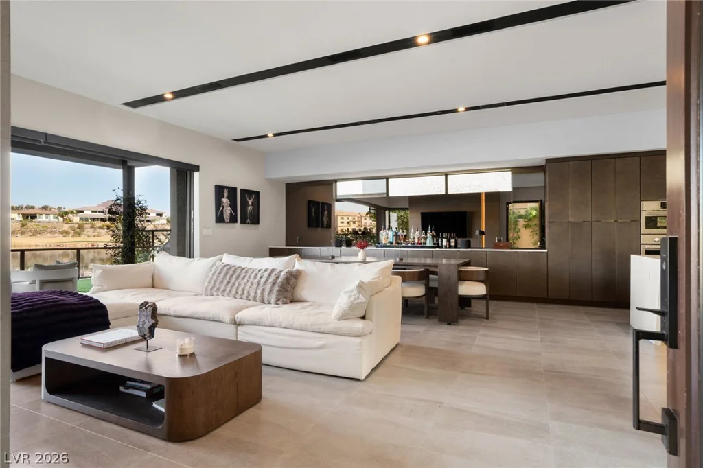 34 Lakefront, Henderson, NV 89011