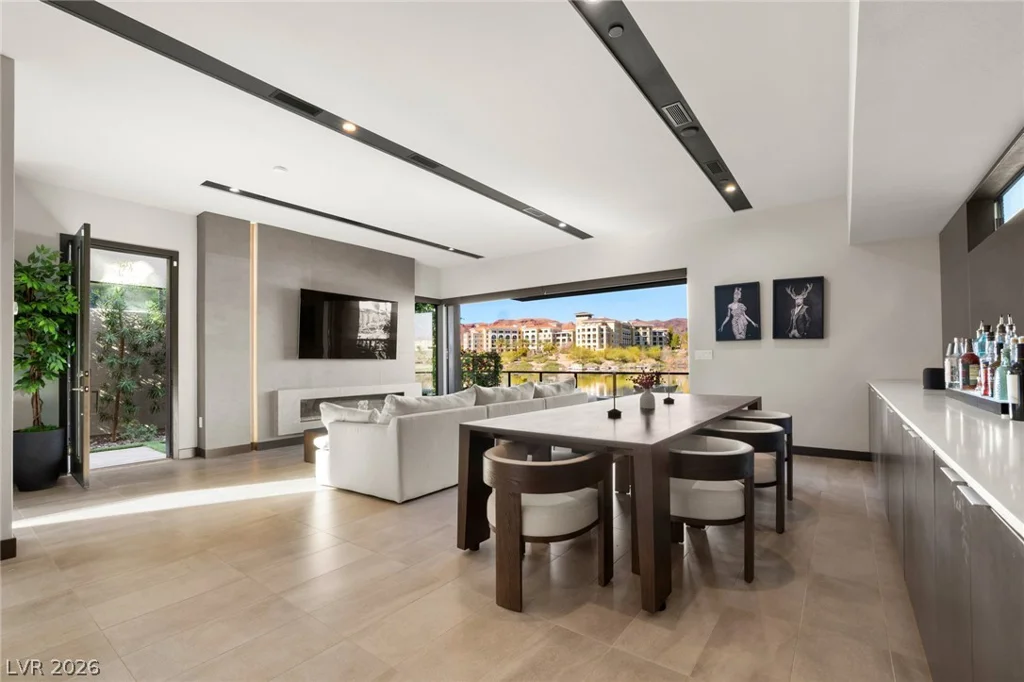 34 Lakefront, Henderson, NV 89011