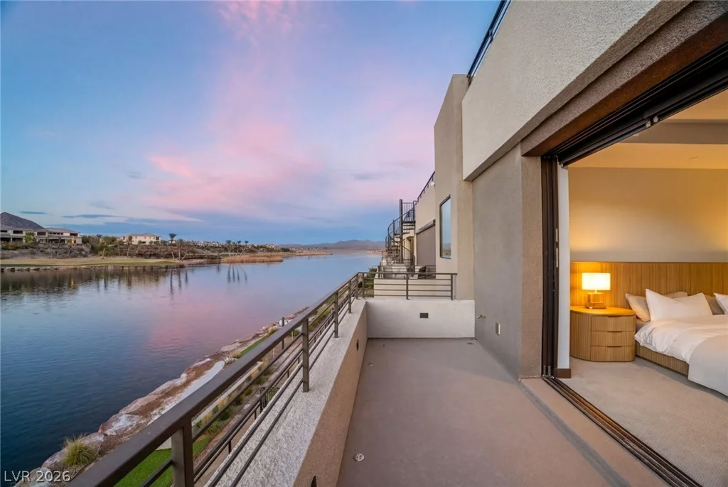 34 Lakefront, Henderson, NV 89011