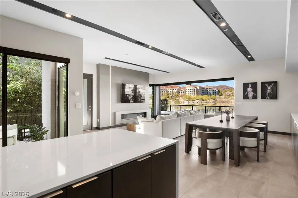 34 Lakefront, Henderson, NV 89011