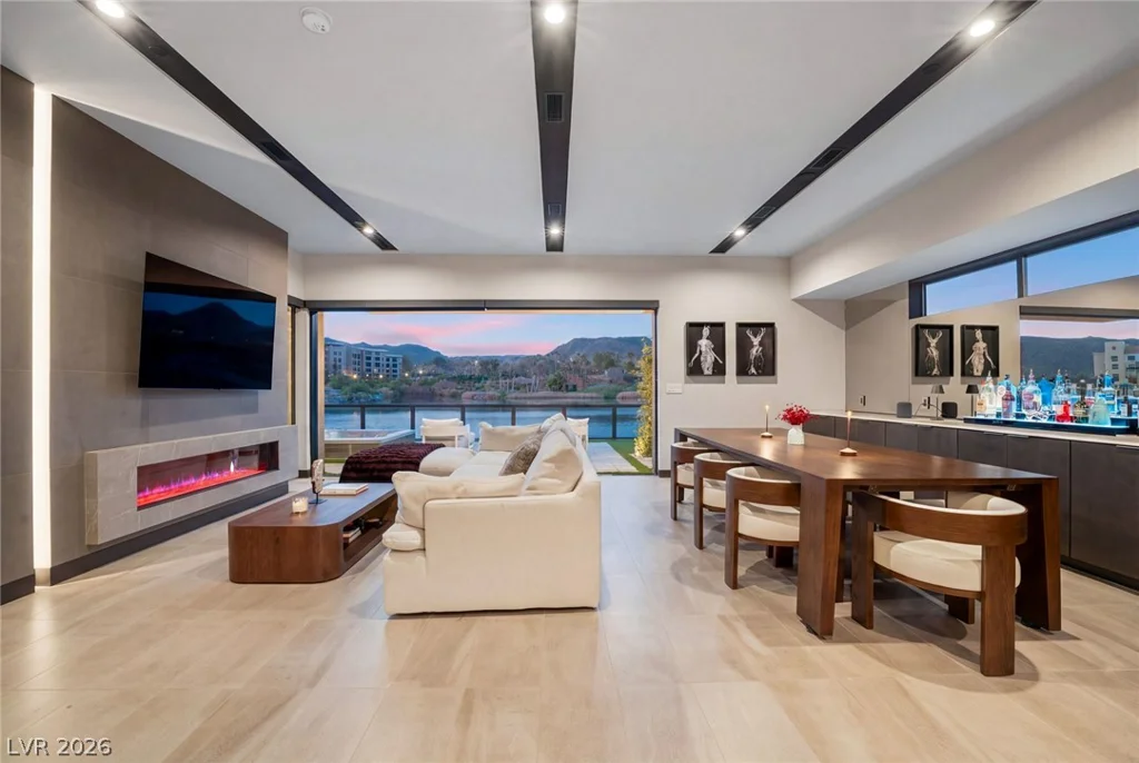 34 Lakefront, Henderson, NV 89011